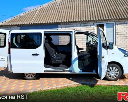 Белый Опель Виваро, объемом двигателя 1.6 л и пробегом 172 тыс. км за 15000 $, фото 3 на Automoto.ua