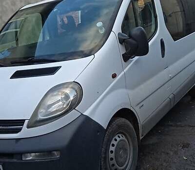 Белый Опель Виваро, объемом двигателя 1.87 л и пробегом 300 тыс. км за 5600 $, фото 1 на Automoto.ua