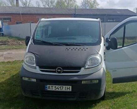 Білий Опель Віваро, об'ємом двигуна 1.9 л та пробігом 399 тис. км за 5450 $, фото 1 на Automoto.ua