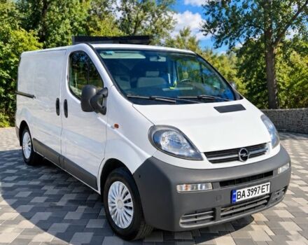 Белый Опель Виваро, объемом двигателя 1.9 л и пробегом 237 тыс. км за 5820 $, фото 1 на Automoto.ua