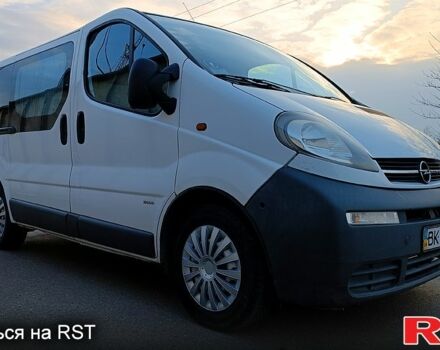 Белый Опель Виваро, объемом двигателя 1.9 л и пробегом 250 тыс. км за 3200 $, фото 1 на Automoto.ua