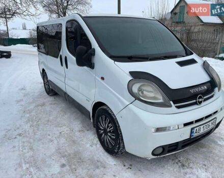 Белый Опель Виваро, объемом двигателя 1.9 л и пробегом 336 тыс. км за 7000 $, фото 1 на Automoto.ua