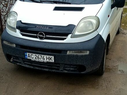Опель Виваро 2003 в Виннице на Automoto.ua Белый Опель Виваро, объемом двигателя 1.9 л и пробегом 320 тыс. км за 5000 $, фото 1 на Automoto.ua