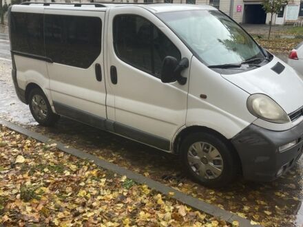 Білий Опель Віваро, об'ємом двигуна 1.9 л та пробігом 3 тис. км за 6000 $, фото 1 на Automoto.ua