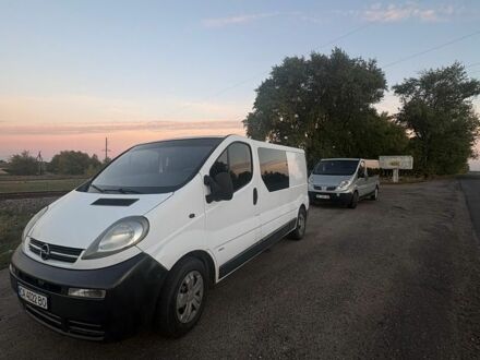 Білий Опель Віваро, об'ємом двигуна 1.87 л та пробігом 375 тис. км за 6999 $, фото 1 на Automoto.ua