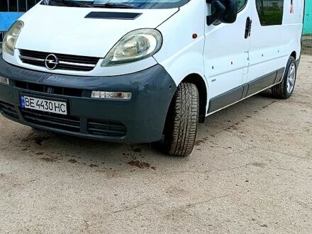 Белый Опель Виваро, объемом двигателя 1.9 л и пробегом 430 тыс. км за 6800 $, фото 1 на Automoto.ua