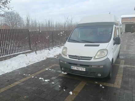Белый Опель Виваро, объемом двигателя 1.9 л и пробегом 428 тыс. км за 6600 $, фото 1 на Automoto.ua