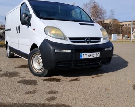 Белый Опель Виваро, объемом двигателя 1.9 л и пробегом 340 тыс. км за 5800 $, фото 1 на Automoto.ua