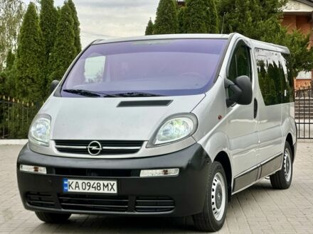 Белый Опель Виваро, объемом двигателя 1.9 л и пробегом 270 тыс. км за 9200 $, фото 1 на Automoto.ua