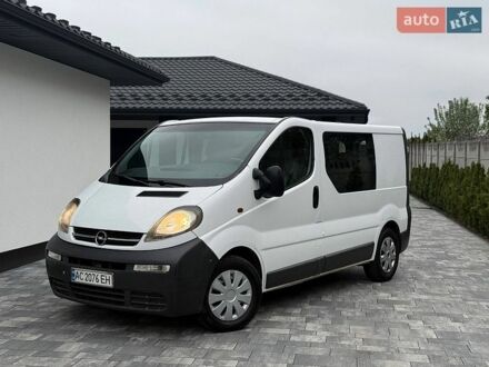 Белый Опель Виваро, объемом двигателя 1.87 л и пробегом 350 тыс. км за 5700 $, фото 1 на Automoto.ua