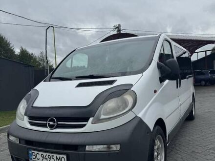 Белый Опель Виваро, объемом двигателя 2.5 л и пробегом 483 тыс. км за 6600 $, фото 1 на Automoto.ua