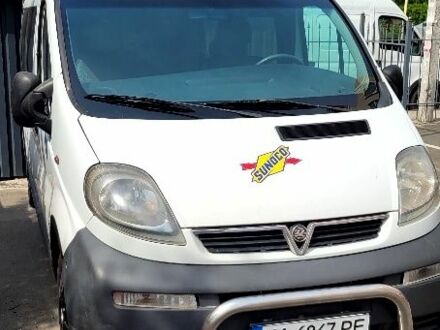 Опель Віваро 2004 у Ирпене на Automoto.ua Білий Опель Віваро, об'ємом двигуна 1.9 л та пробігом 535 тис. км за 6200 $, фото 1 на Automoto.ua