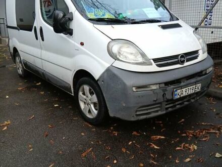 Белый Опель Виваро, объемом двигателя 1.9 л и пробегом 332 тыс. км за 7000 $, фото 1 на Automoto.ua