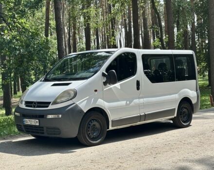 Білий Опель Віваро, об'ємом двигуна 1.9 л та пробігом 382 тис. км за 6500 $, фото 1 на Automoto.ua