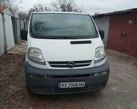 Белый Опель Виваро, объемом двигателя 1.87 л и пробегом 270 тыс. км за 7000 $, фото 1 на Automoto.ua