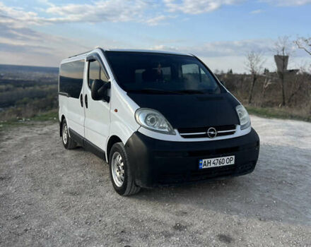 Белый Опель Виваро, объемом двигателя 1.87 л и пробегом 270 тыс. км за 7500 $, фото 1 на Automoto.ua