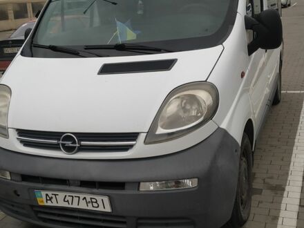 Білий Опель Віваро, об'ємом двигуна 1.9 л та пробігом 201 тис. км за 7000 $, фото 1 на Automoto.ua