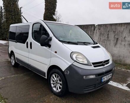 Белый Опель Виваро, объемом двигателя 1.9 л и пробегом 319 тыс. км за 6800 $, фото 1 на Automoto.ua