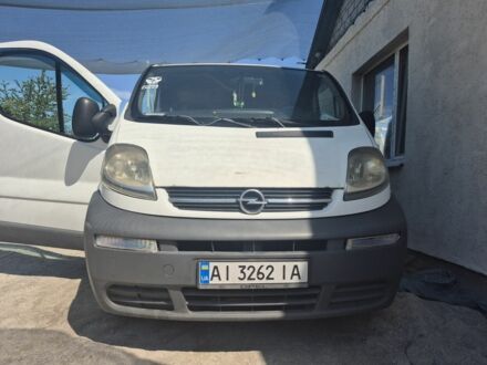 Білий Опель Віваро, об'ємом двигуна 1.9 л та пробігом 447 тис. км за 6595 $, фото 1 на Automoto.ua