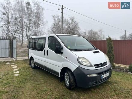Белый Опель Виваро, объемом двигателя 1.9 л и пробегом 247 тыс. км за 6650 $, фото 1 на Automoto.ua