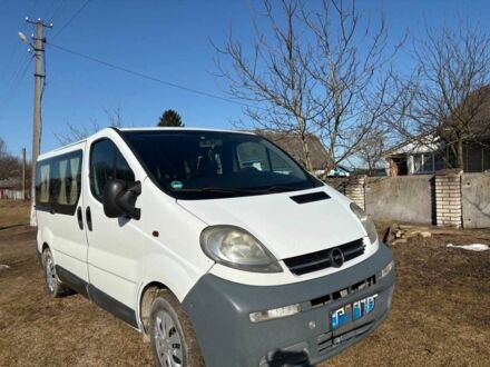 Белый Опель Виваро, объемом двигателя 1.9 л и пробегом 400 тыс. км за 6300 $, фото 1 на Automoto.ua