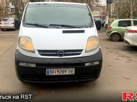 Белый Опель Виваро, объемом двигателя 1.9 л и пробегом 326 тыс. км за 5700 $, фото 1 на Automoto.ua