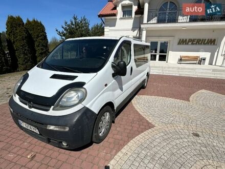 Белый Опель Виваро, объемом двигателя 1.87 л и пробегом 600 тыс. км за 6500 $, фото 1 на Automoto.ua
