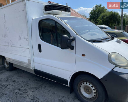 Белый Опель Виваро, объемом двигателя 1.9 л и пробегом 500 тыс. км за 8500 $, фото 1 на Automoto.ua