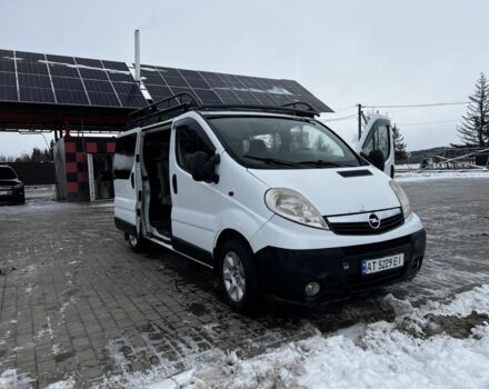 Білий Опель Віваро, об'ємом двигуна 2 л та пробігом 500 тис. км за 8300 $, фото 1 на Automoto.ua