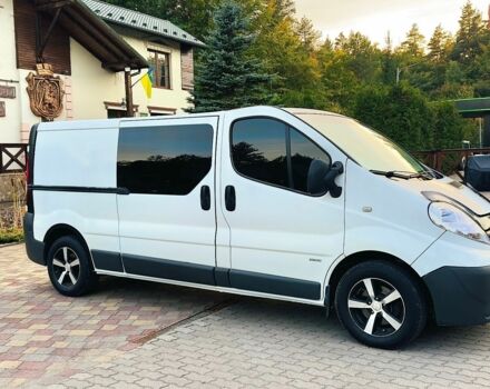 Белый Опель Виваро, объемом двигателя 2 л и пробегом 357 тыс. км за 8950 $, фото 1 на Automoto.ua