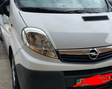 Белый Опель Виваро, объемом двигателя 2 л и пробегом 250 тыс. км за 9000 $, фото 1 на Automoto.ua