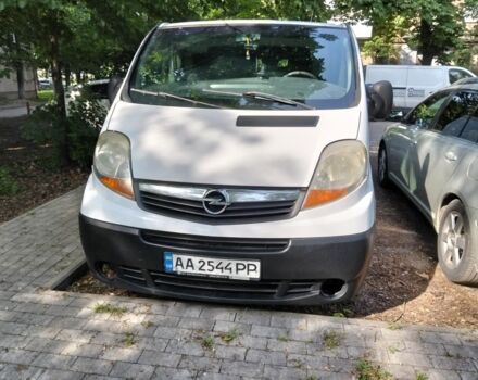 Білий Опель Віваро, об'ємом двигуна 1.9 л та пробігом 605 тис. км за 5600 $, фото 1 на Automoto.ua