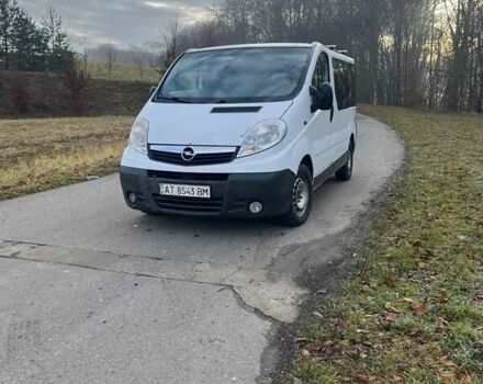 Білий Опель Віваро, об'ємом двигуна 2 л та пробігом 504 тис. км за 7900 $, фото 1 на Automoto.ua