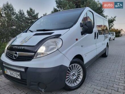 Опель Виваро 2009 в Хмельницком на Automoto.ua Белый Опель Виваро, объемом двигателя 2 л и пробегом 315 тыс. км за 11600 $, фото 1 на Automoto.ua