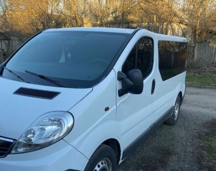 Белый Опель Виваро, объемом двигателя 2 л и пробегом 319 тыс. км за 7500 $, фото 1 на Automoto.ua