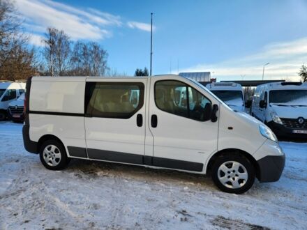 Белый Опель Виваро, объемом двигателя 2 л и пробегом 282 тыс. км за 13700 $, фото 1 на Automoto.ua