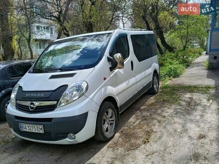 Білий Опель Віваро, об'ємом двигуна 2 л та пробігом 187 тис. км за 11500 $, фото 1 на Automoto.ua