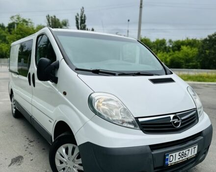 Білий Опель Віваро, об'ємом двигуна 2 л та пробігом 295 тис. км за 9999 $, фото 1 на Automoto.ua