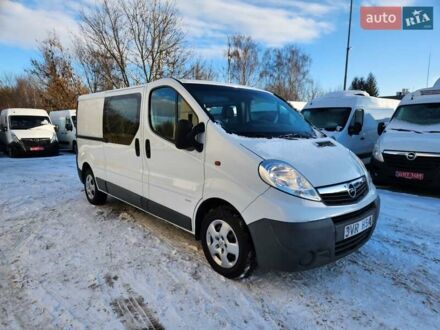 Белый Опель Виваро, объемом двигателя 2 л и пробегом 282 тыс. км за 13700 $, фото 1 на Automoto.ua