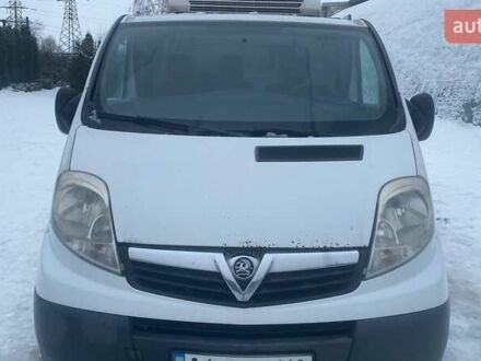 Белый Опель Виваро, объемом двигателя 2 л и пробегом 799 тыс. км за 6500 $, фото 1 на Automoto.ua
