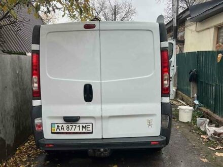 Белый Опель Виваро, объемом двигателя 2 л и пробегом 300 тыс. км за 11000 $, фото 1 на Automoto.ua