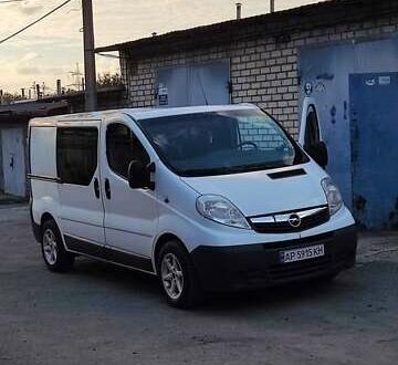 Белый Опель Виваро, объемом двигателя 2 л и пробегом 230 тыс. км за 7300 $, фото 1 на Automoto.ua