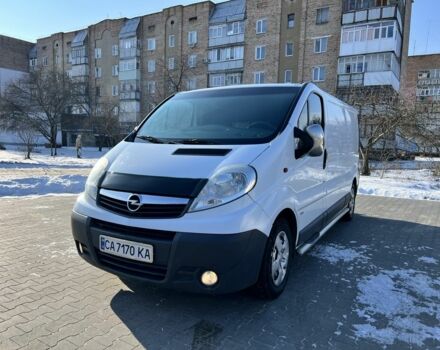 Белый Опель Виваро, объемом двигателя 2 л и пробегом 416 тыс. км за 12200 $, фото 1 на Automoto.ua