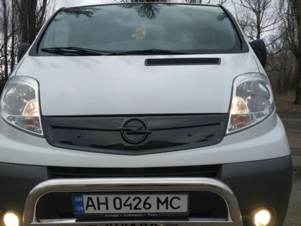 Білий Опель Віваро, об'ємом двигуна 2 л та пробігом 255 тис. км за 10500 $, фото 1 на Automoto.ua