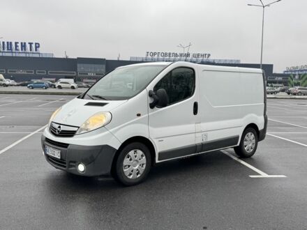 Белый Опель Виваро, объемом двигателя 2 л и пробегом 270 тыс. км за 8500 $, фото 1 на Automoto.ua