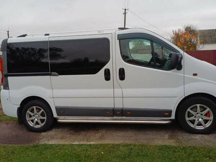 Опель Виваро 2013 в Ровно на Automoto.ua Белый Опель Виваро, объемом двигателя 2 л и пробегом 251 тыс. км за 14500 $, фото 1 на Automoto.ua