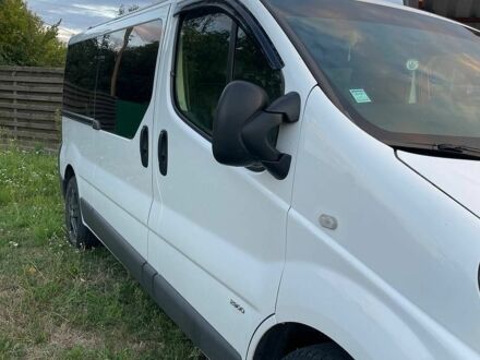 Білий Опель Віваро, об'ємом двигуна 2 л та пробігом 224 тис. км за 15500 $, фото 1 на Automoto.ua