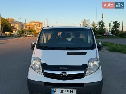 Белый Опель Виваро, объемом двигателя 2 л и пробегом 344 тыс. км за 13250 $, фото 1 на Automoto.ua