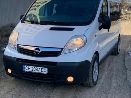 Білий Опель Віваро, об'ємом двигуна 2 л та пробігом 268 тис. км за 15400 $, фото 1 на Automoto.ua