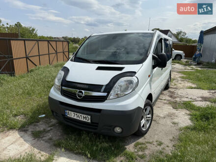 Опель Віваро 2014 у Яготине на Automoto.ua Білий Опель Віваро, об'ємом двигуна 2 л та пробігом 231 тис. км за 18500 $, фото 1 на Automoto.ua